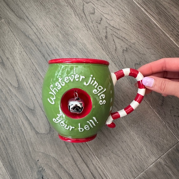 Christmas holiday coffee mug with bells - Picture 1 of 4